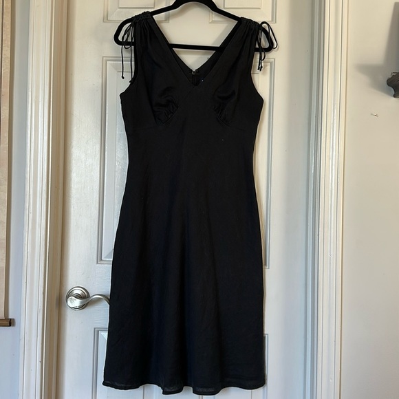 GAP 100% Linen Fully Lined Black Dress Size 4 - Picture 2 of 10